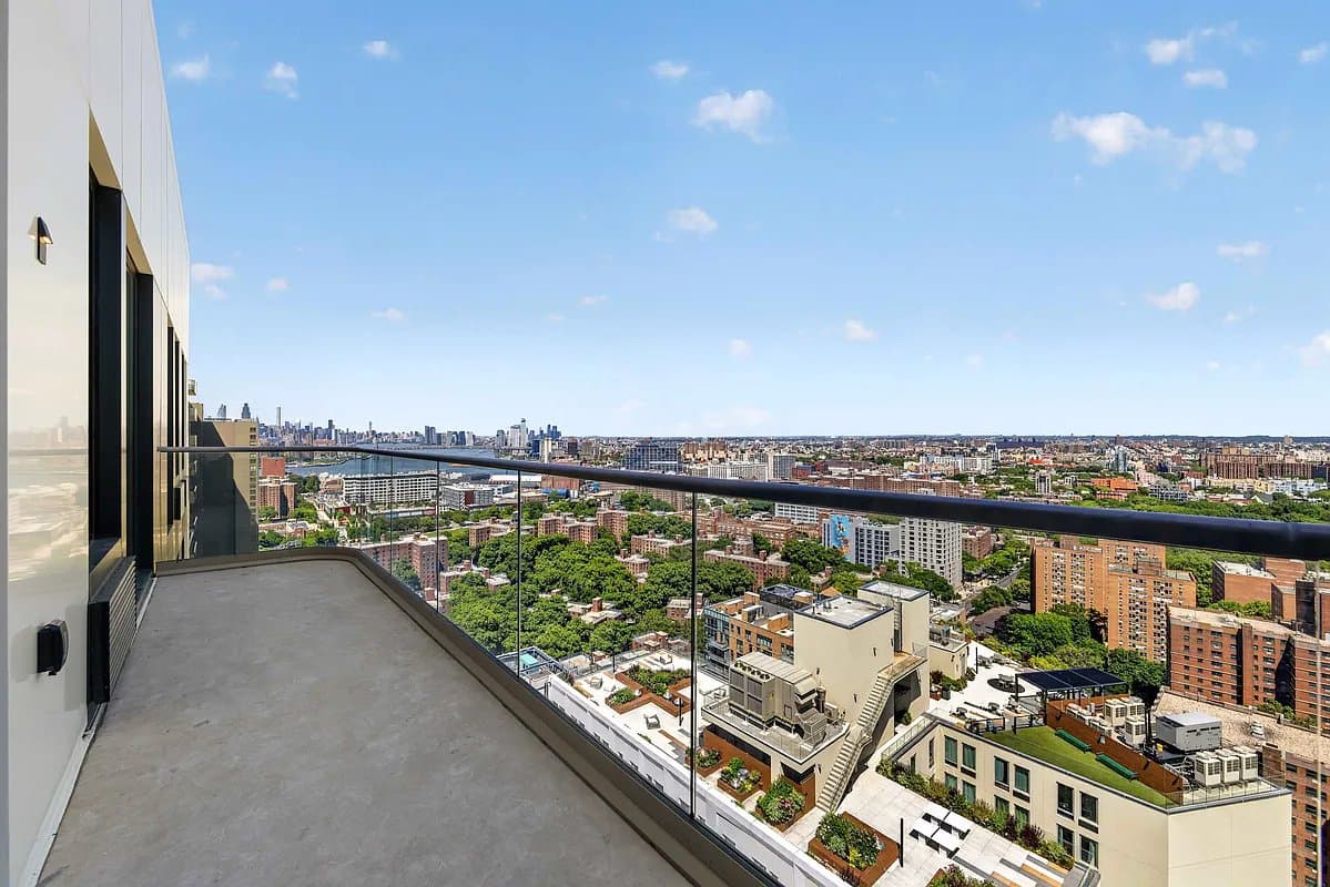 3 bed apartment at 104 Fleet Place, Unit 10C, Downtown Brooklyn, photo 1 of 29