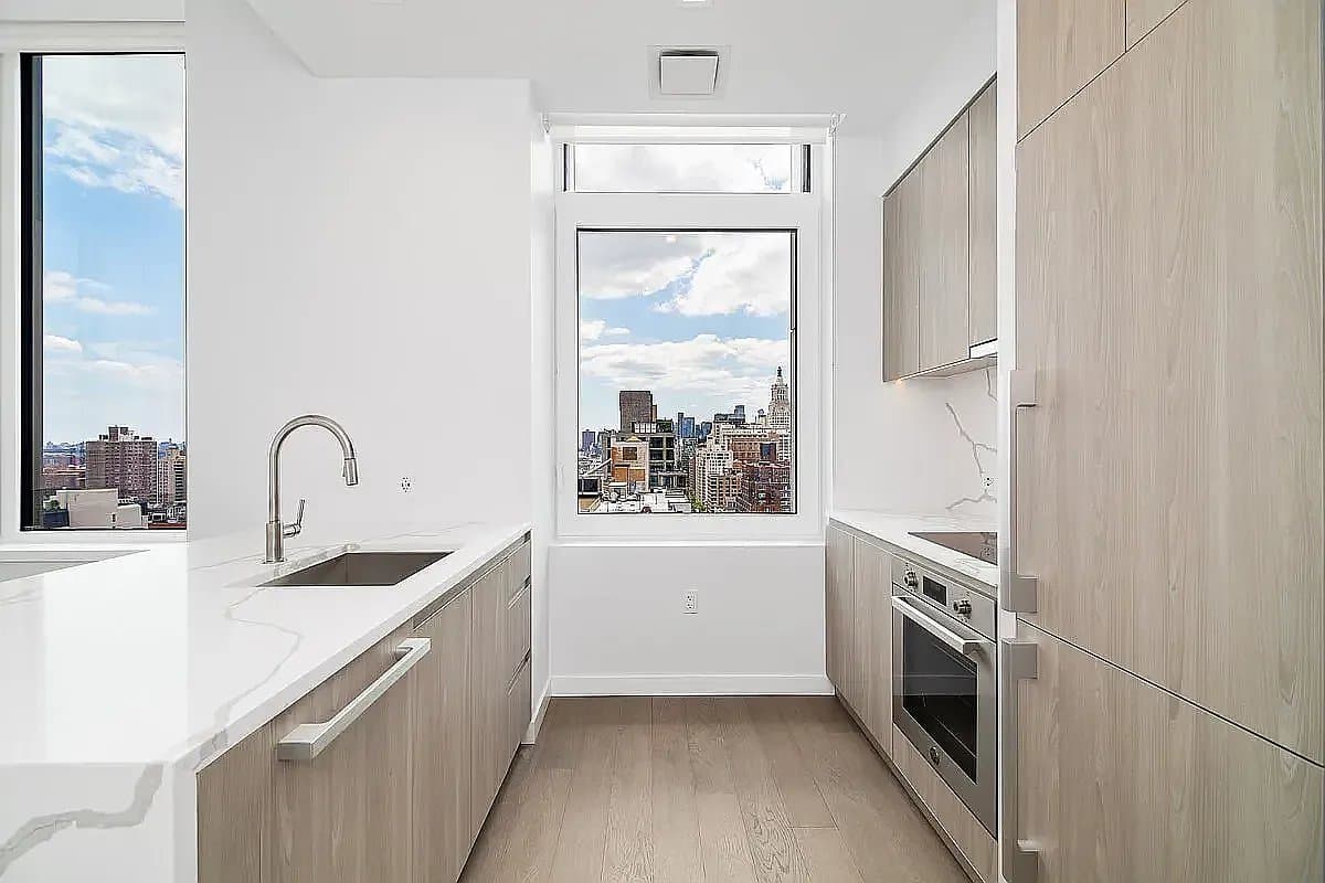 1 bed apartment at 200 East 23rd Street, Unit 18E, Kips Bay, photo 3 of 4
