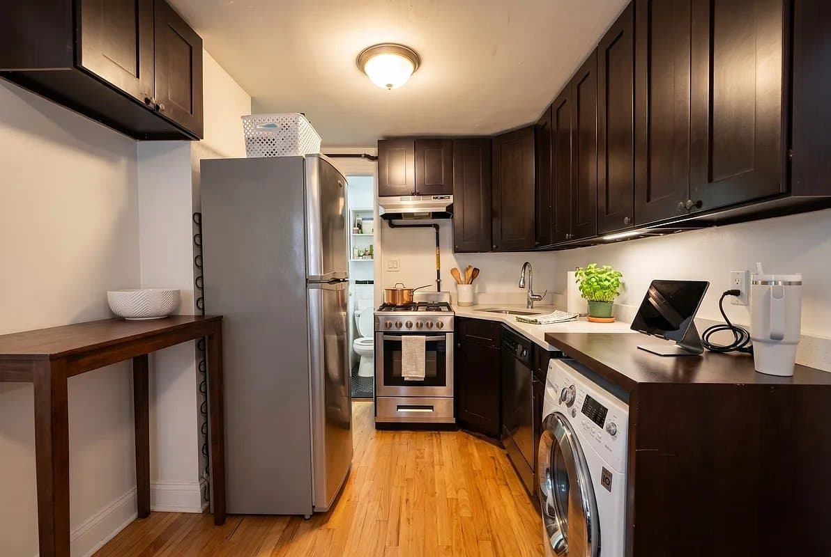 1 bed apartment at 118 East 4th Street, Unit 11, East Village, photo 5 of 6