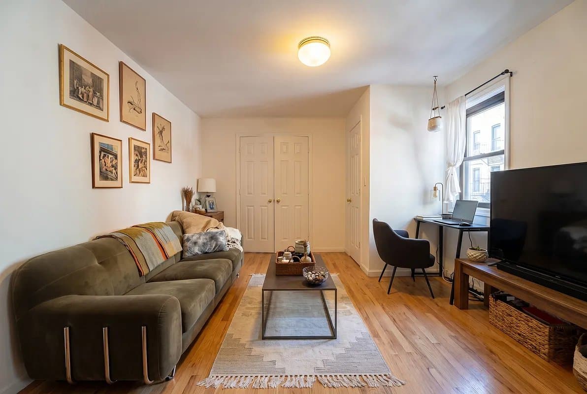 1 bed apartment at 118 East 4th Street, Unit 11, East Village, photo 2 of 6