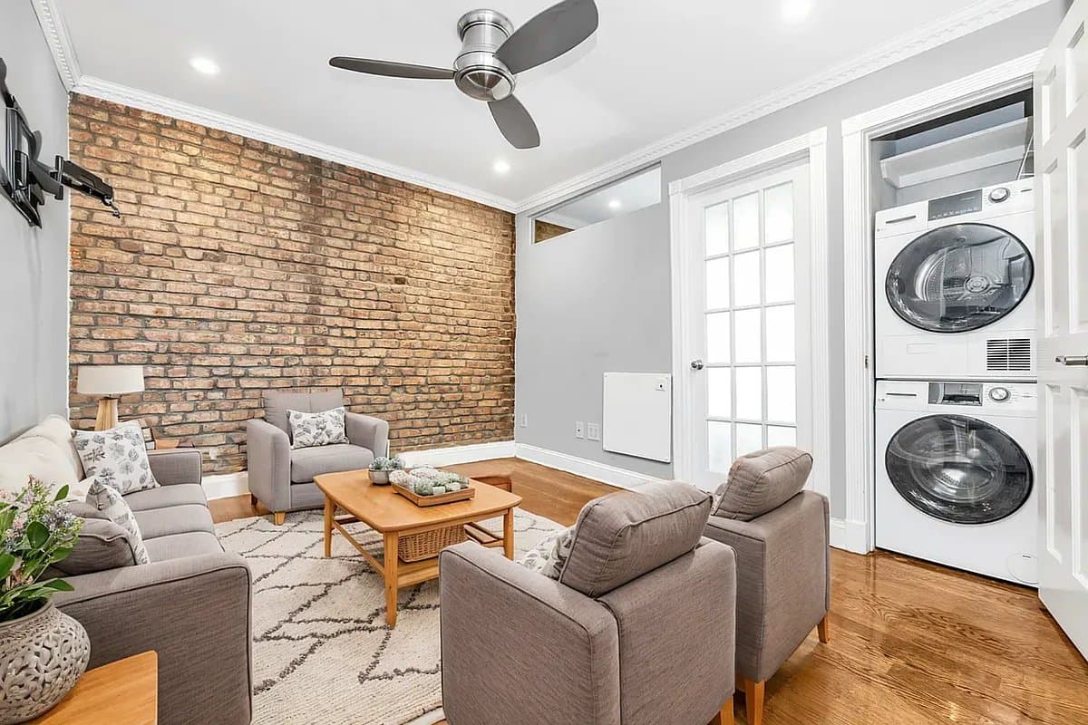 2 bed apartment at 89 Clinton Street, Unit 3B, Lower East Side, photo 1 of 5