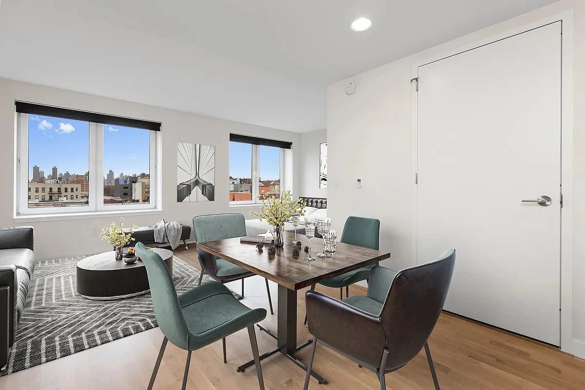 Studio apartment at 31-57 31st Street, Unit 602, Astoria, photo 2 of 6