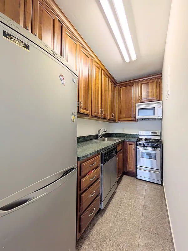 2294 Frederick Douglas Boulevard, photo 3