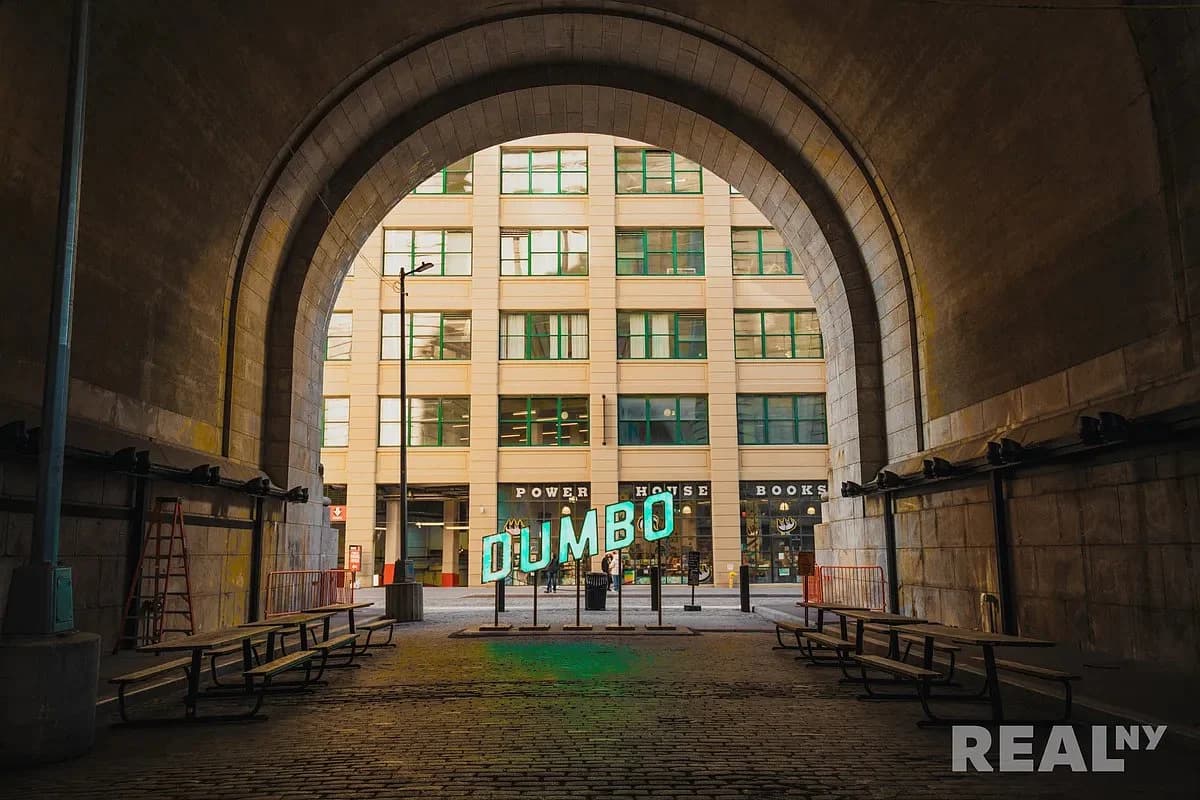 2 bed apartment at 181 Front Street, Unit 9M, Dumbo, photo 17 of 22