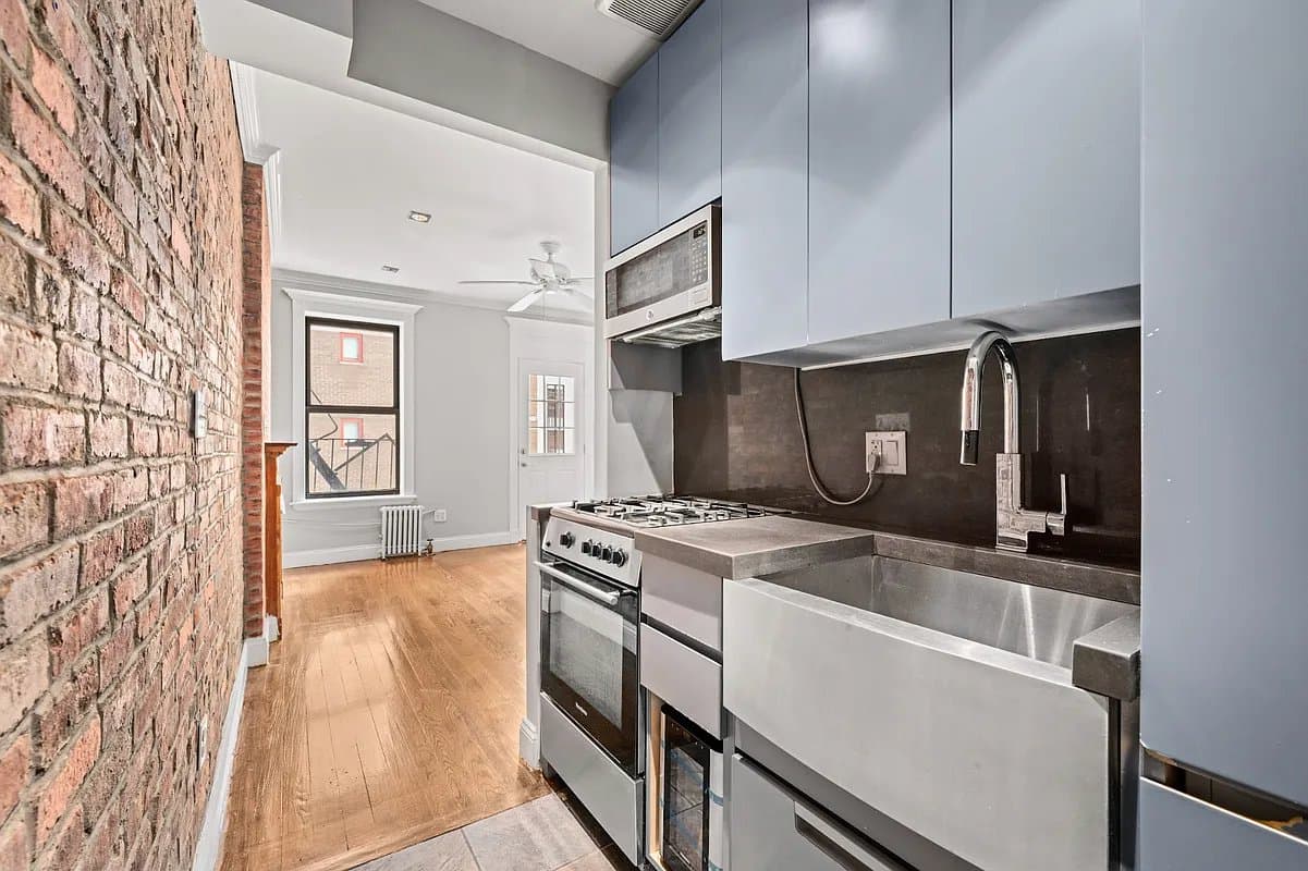 3 bed apartment at 161 Stanton Street, Unit 4B, Lower East Side, photo 5 of 7