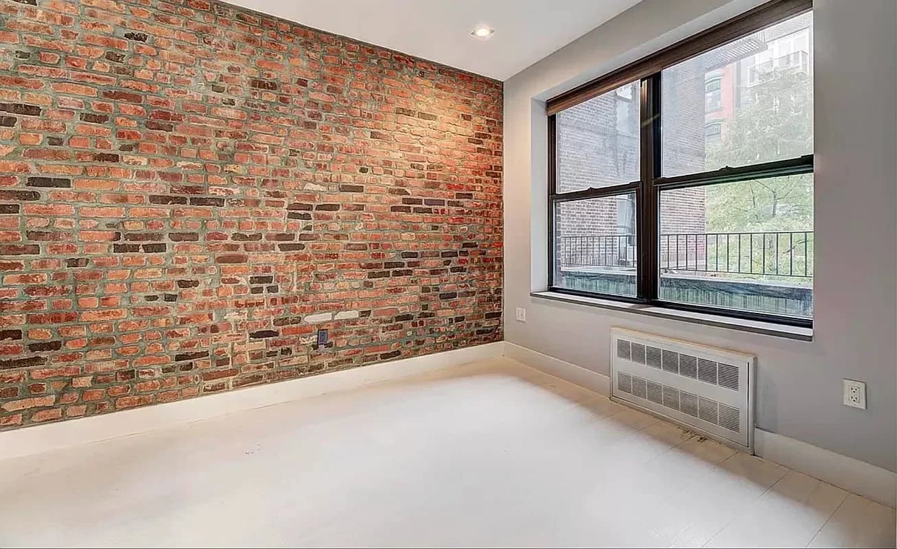2 bed apartment at 161 Stanton Street, Unit 3F, Lower East Side, photo 3 of 4