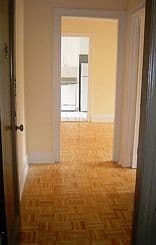 1 bed apartment at 305 W 45th St, Unit 4H, Hell's Kitchen, photo 8 of 8