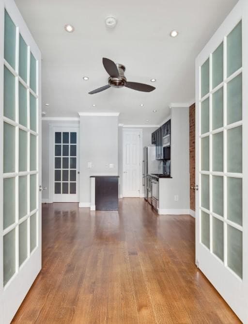 145 East 26th Street, photo 3