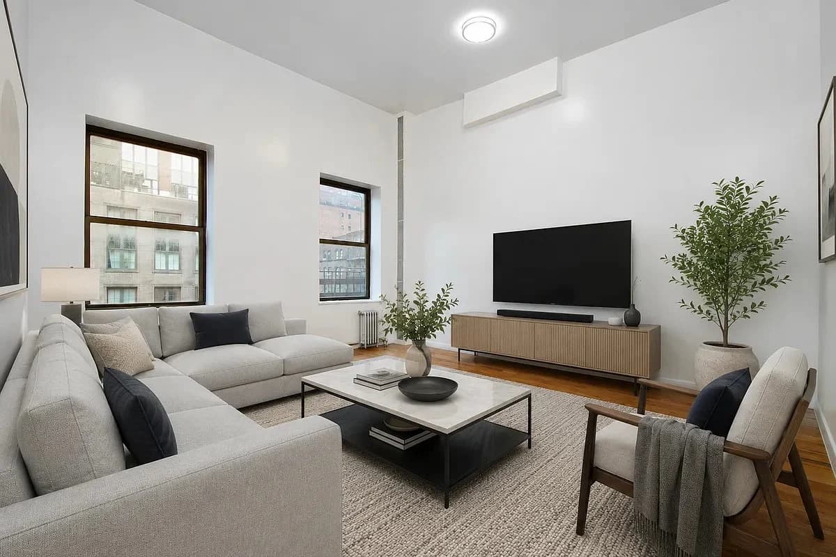 1 bed apartment at 400 East 53rd Street, Unit 2D, Midtown East, photo 1 of 4