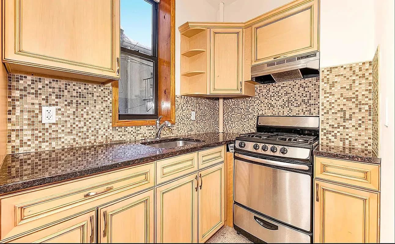 1 bed apartment at 86 E 3rd Street, Unit 3A, East Village, photo 3 of 4
