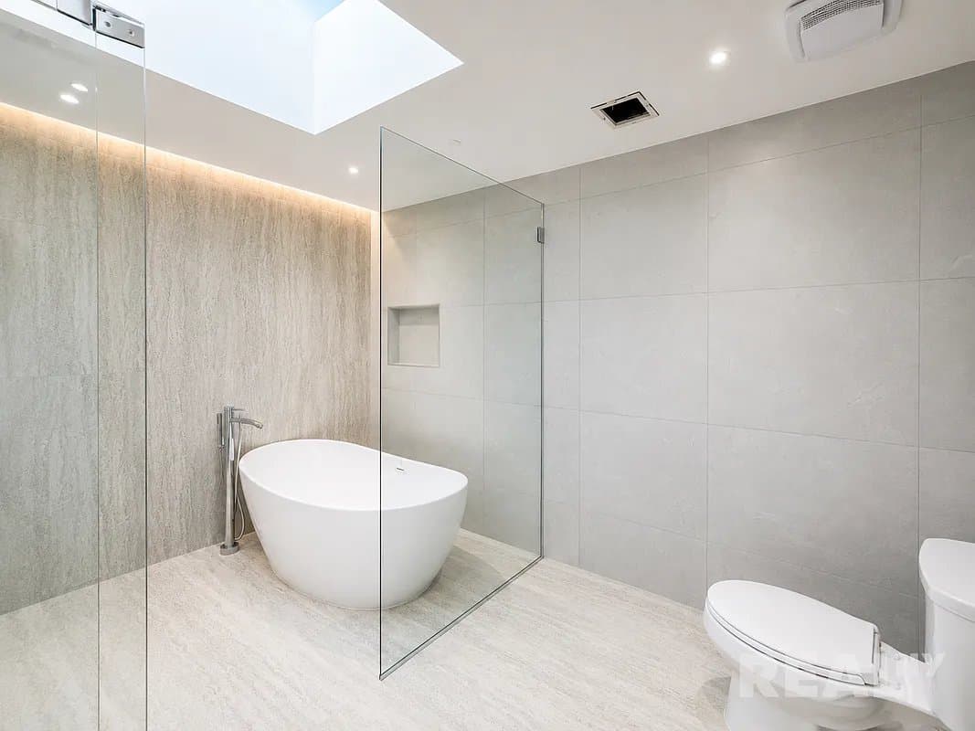 3 bed apartment at 20 Terrace Place, Unit PHH, Windsor Terrace, photo 16 of 18