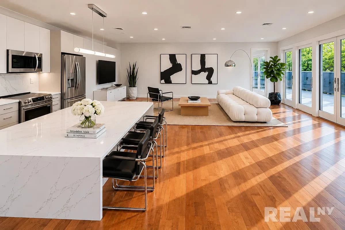 3 bed apartment at 20 Terrace Place, Unit PHH, Windsor Terrace, photo 3 of 18