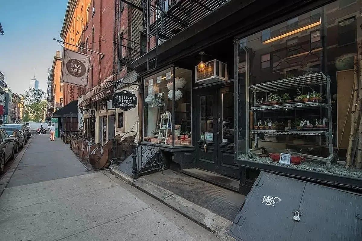 Studio apartment at 224 Sullivan Street, Unit C21, Greenwich Village, photo 5 of 7