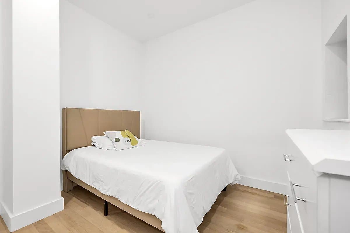 3 bed apartment at 304 Columbus Avenue, Unit 3BC, Upper West Side, photo 6 of 6