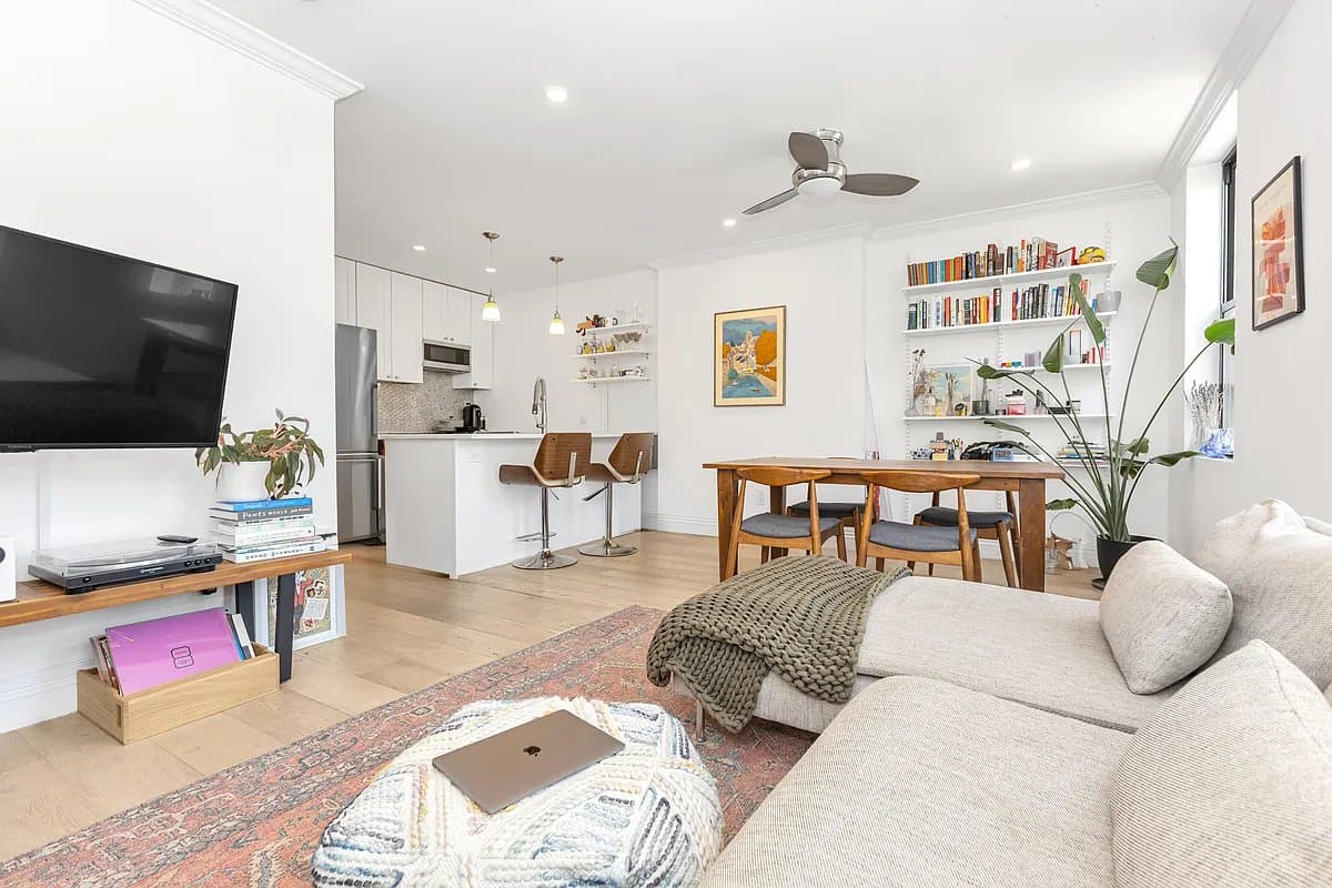 3 bed apartment at 110 South 2nd Street, Unit 3, Williamsburg, photo 1 of 6