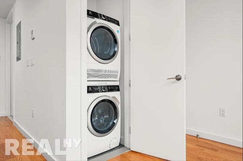 1 bed apartment at 123 Melrose Street, Unit 770, Bushwick, photo 9 of 25
