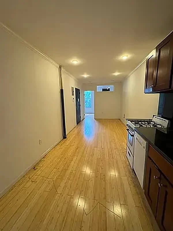 2 bed apartment at 289 21st Street, Unit 2L, Greenwood Heights, photo 5 of 6