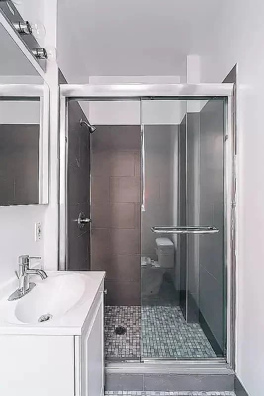2 bed apartment at 2 Bank Street, Unit 17, West Village, photo 4 of 7
