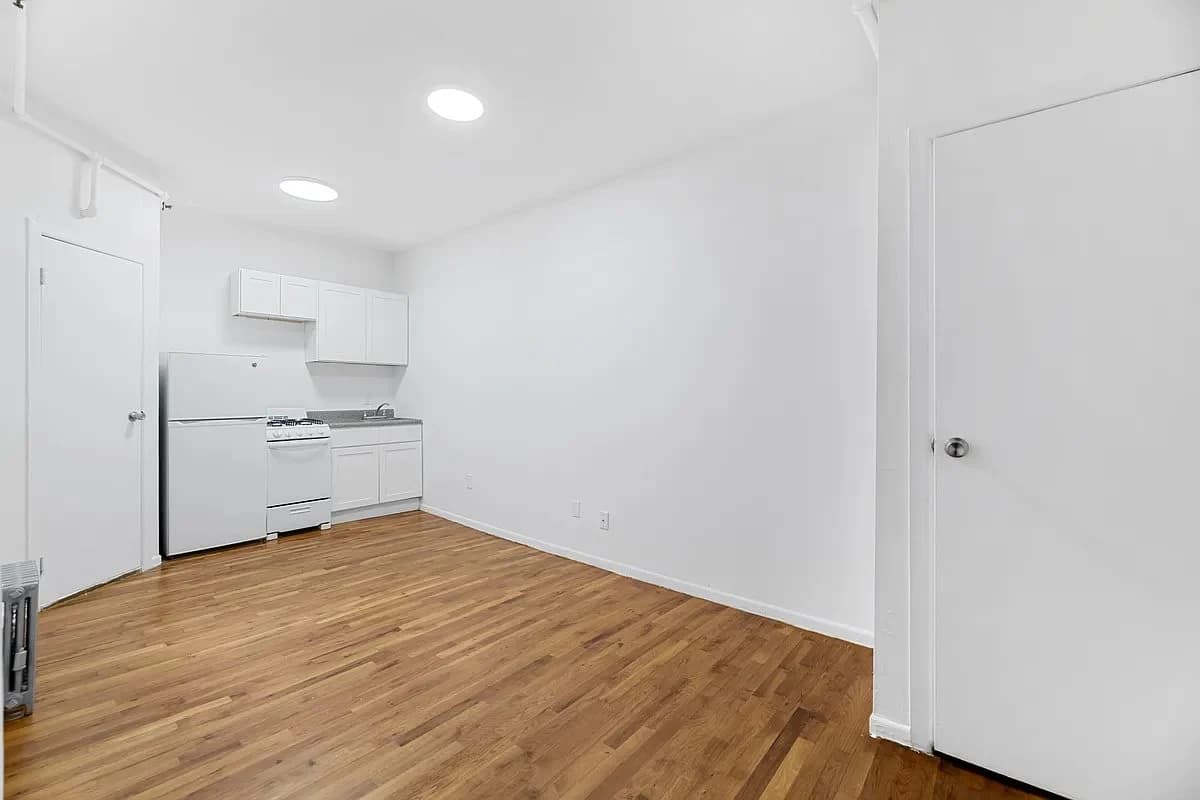 1 bed apartment at 235 West 63rd Street, Unit 1D, Upper West Side, photo 3 of 14