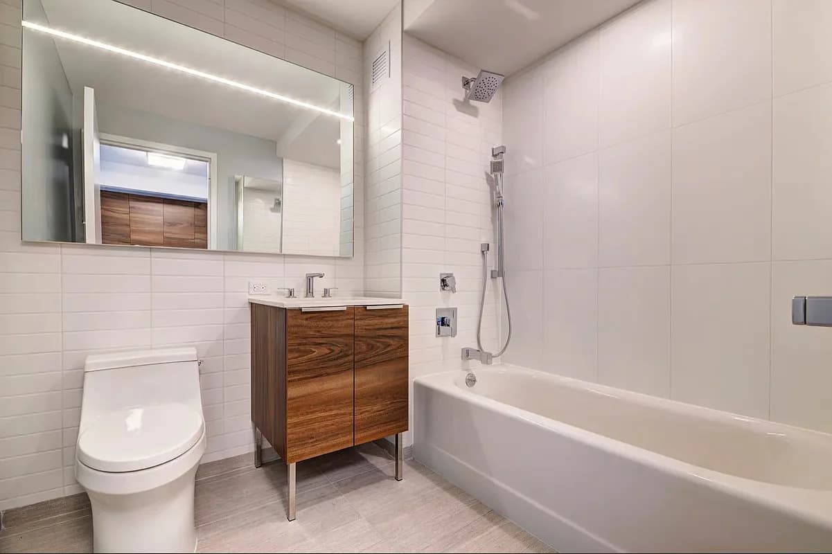 2 bed apartment at 171 Suffolk Street, Unit 6D, Lower East Side, photo 5 of 10