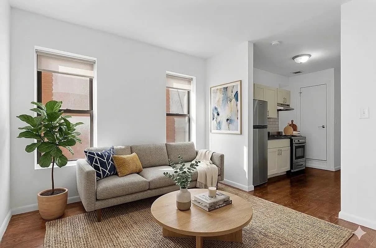 2 bed apartment at 207 Madison Street, Unit 14, Chinatown, photo 2 of 9