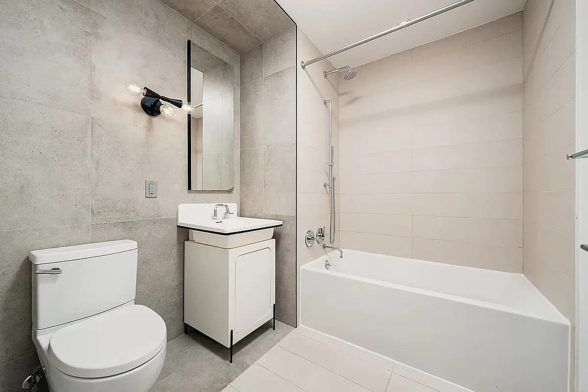 Studio apartment at 123 Melrose Street, Unit 631, Bushwick, photo 5 of 21