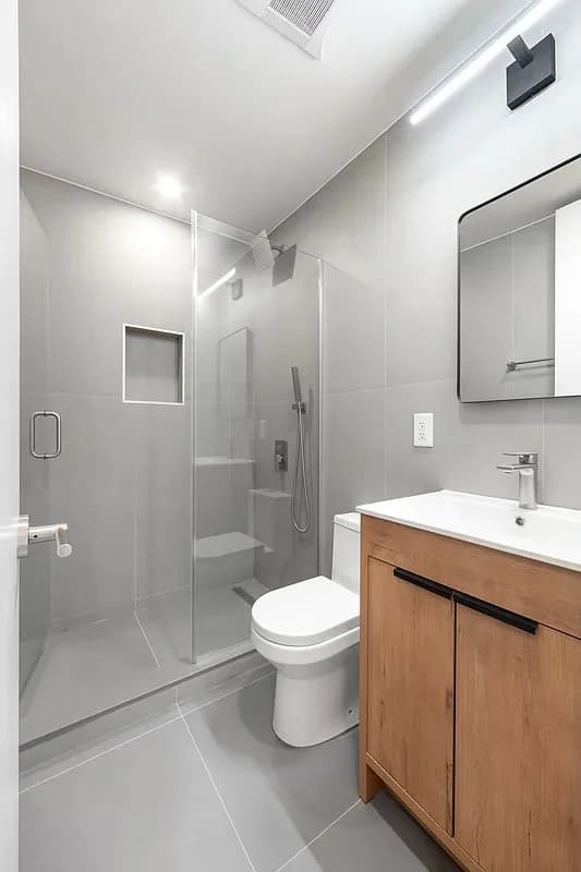 3 bed apartment at 141 Second Avenue, Unit 20, East Village, photo 8 of 8