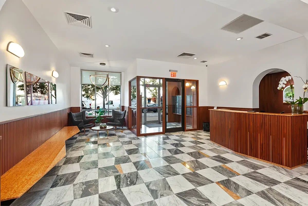 3 bed apartment at 10 Rutgers Street, Unit 1C, Chinatown, photo 13 of 17