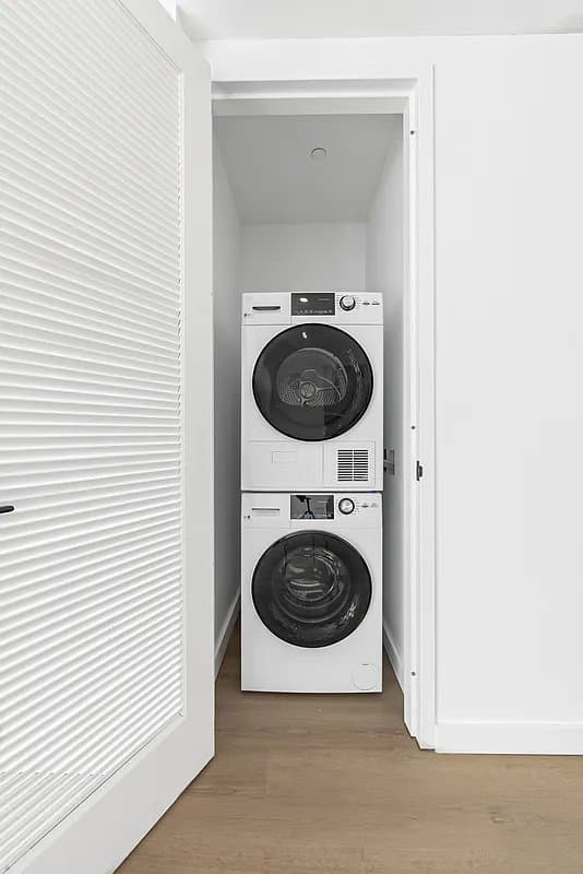 Studio apartment at 953 Dean Street, Unit 535, Crown Heights, photo 5 of 17