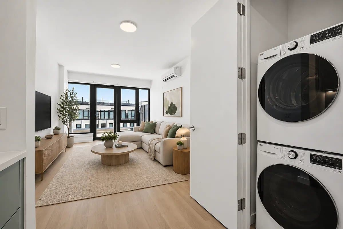 Studio apartment at 2363 Bedford Avenue, Unit 18, Flatbush, photo 1 of 12