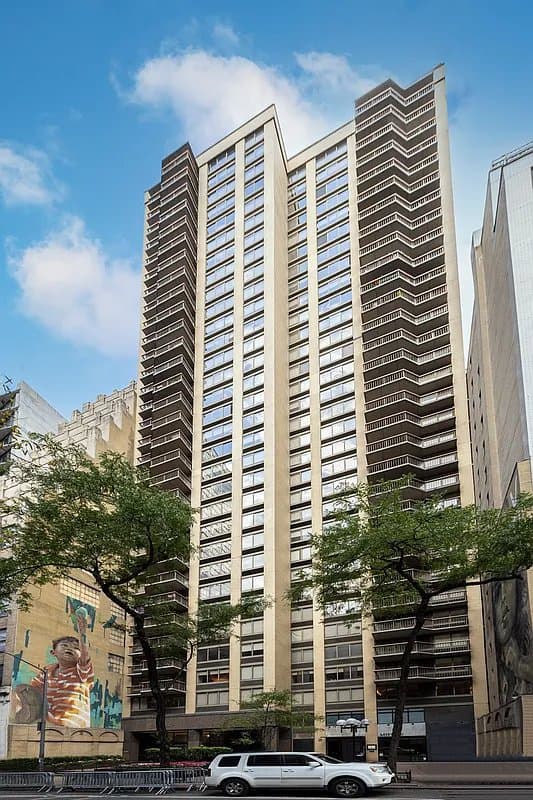 1 bed apartment at 245 East 44th Street, Unit 24C, Midtown East, photo 6 of 7