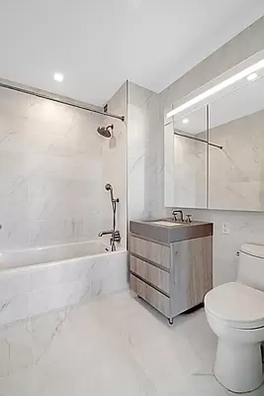 2 bed apartment at 200 East 23rd Street, Unit 19A, Kips Bay, photo 6 of 11