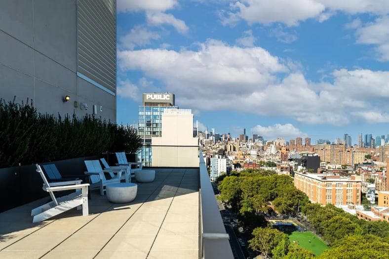 2 bed apartment at 171 Chrystie Street, Unit 14B, Lower East Side, photo 9 of 21