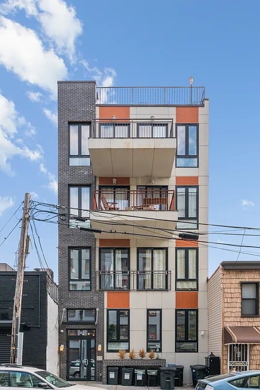 1 bed apartment at 56 Frost Street, Unit 1F, Williamsburg, photo 9 of 9