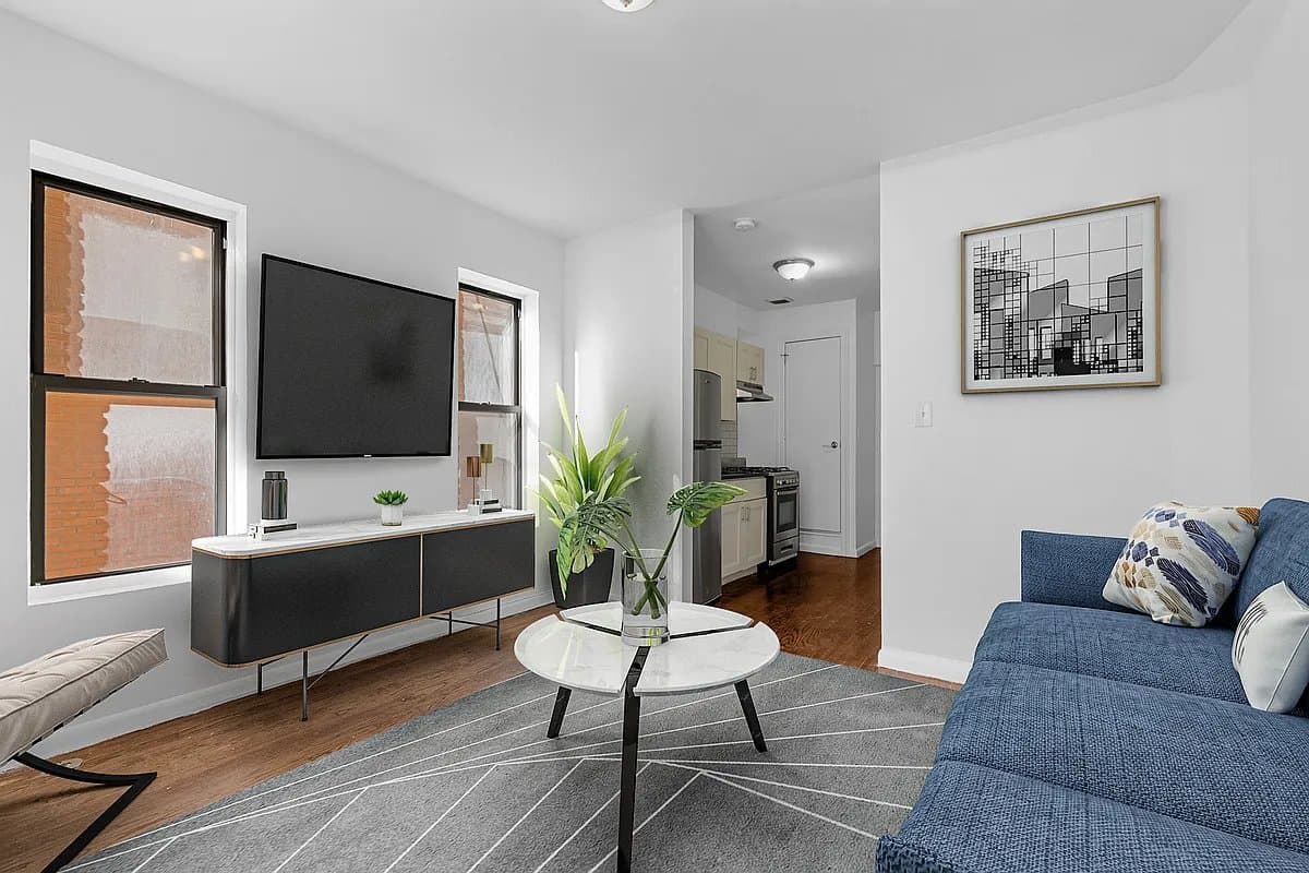 3 bed apartment at 207 Madison Street, Unit 18, Chinatown, photo 1 of 11