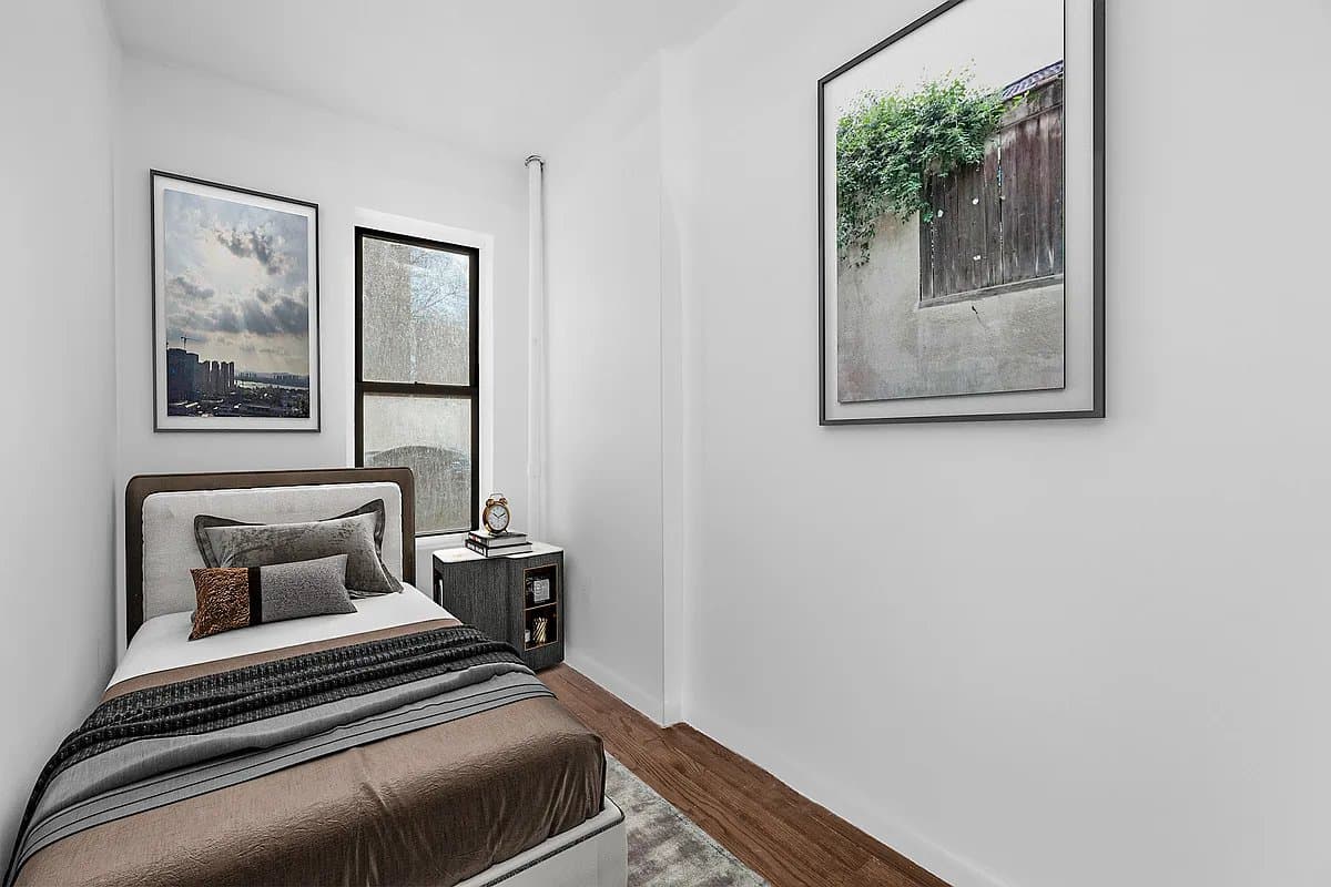 3 bed apartment at 207 Madison Street, Unit 18, Chinatown, photo 2 of 11