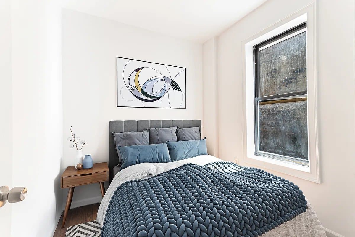 3 bed apartment at 207 Madison Street, Unit 18, Chinatown, photo 4 of 11
