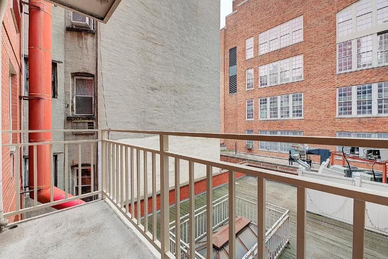 143 Mulberry Street, photo 2