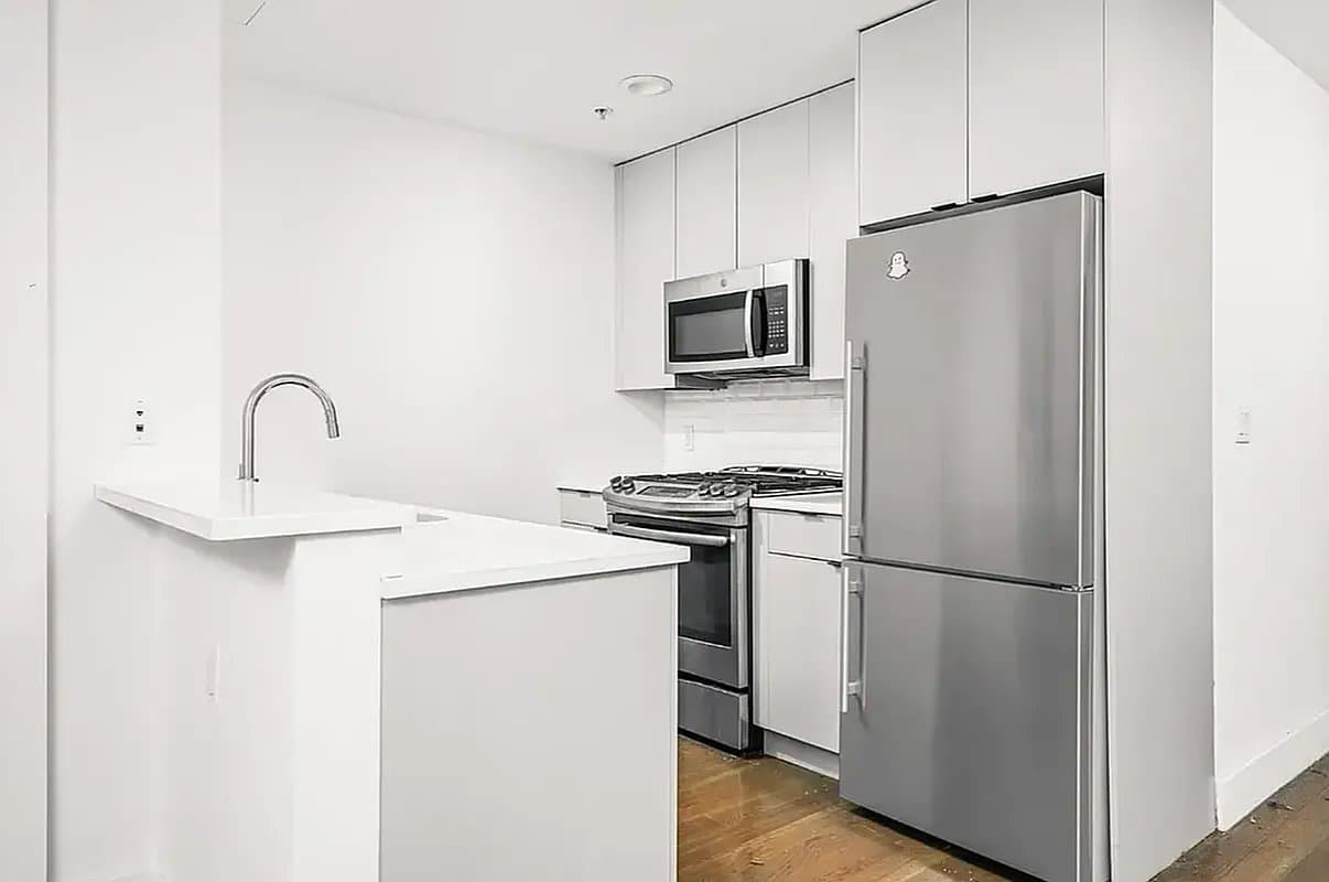 155 Attorney Street, photo 4