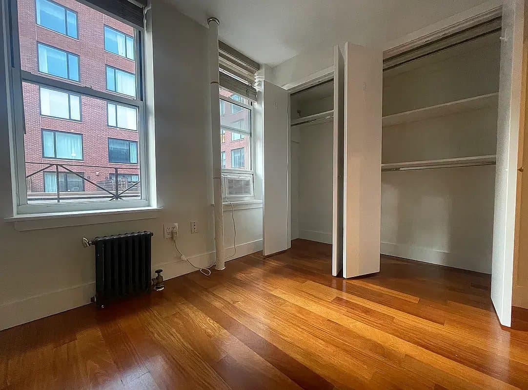 1 bed apartment at 165 Ludlow Street, Unit 2C, Lower East Side, photo 3 of 5