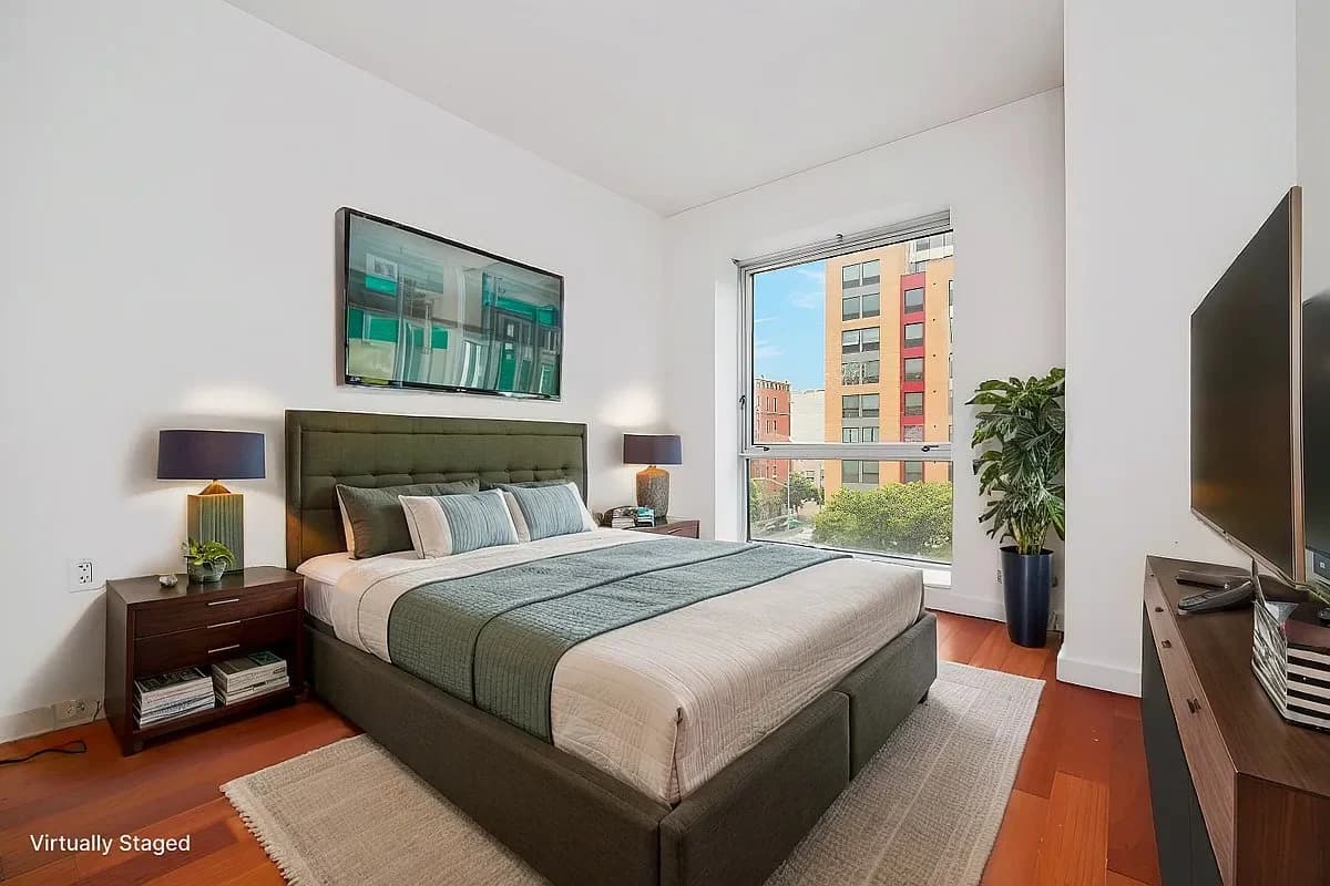 2130 Adam Clayton Powell Boulevard, photo 3