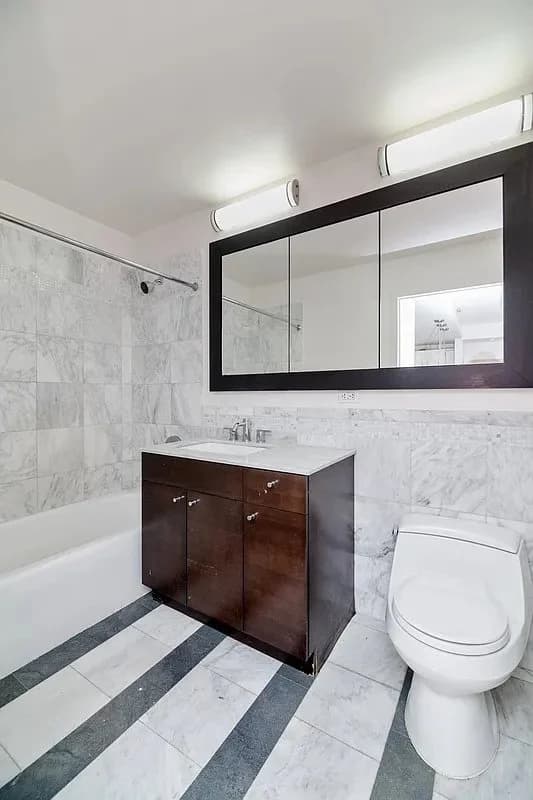 2130 Adam Clayton Powell Boulevard, photo 5