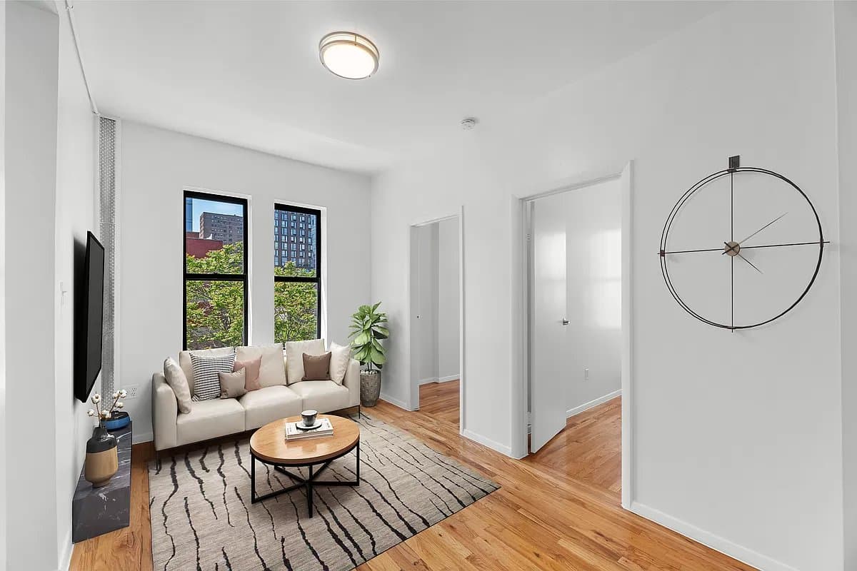 3 bed apartment at 122 Norfolk Street, Unit 17, Lower East Side, photo 1 of 7