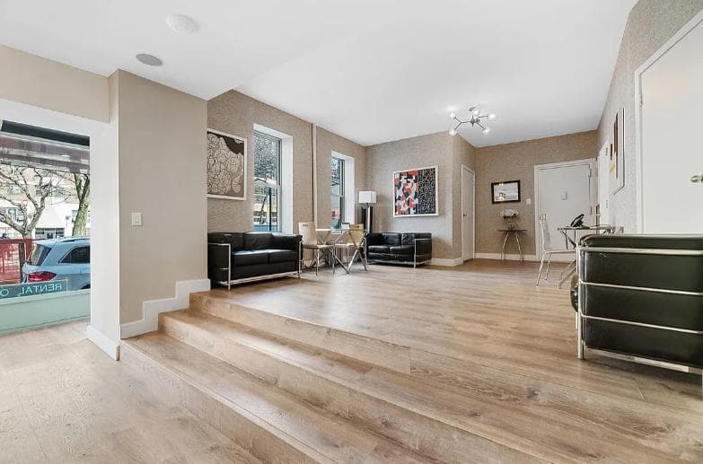 247 West 63rd Street, photo 5