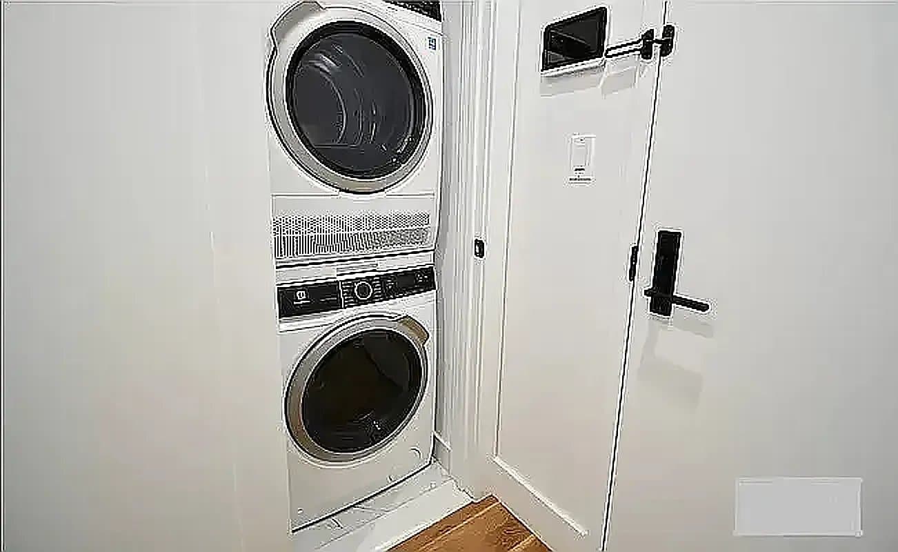 2 bed apartment at 1336 Jefferson Avenue, Unit PH, Bushwick, photo 7 of 11