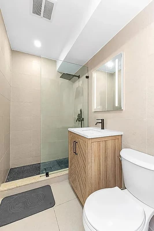 228 East 25th Street, photo 5