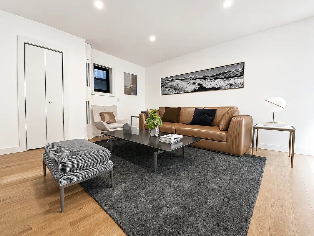 2 bed apartment at 406 West 39th Street, Unit 5R, Hell's Kitchen, photo 1 of 7