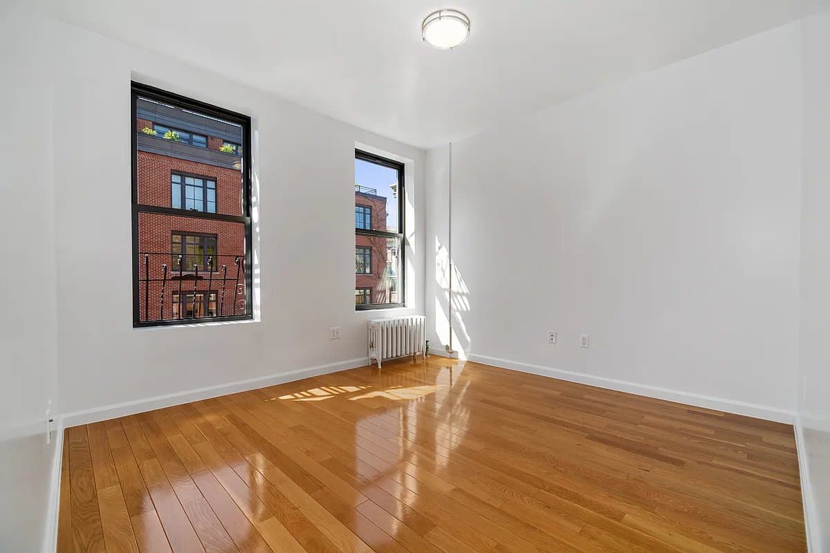 2 bed apartment at 117 Perry Street, Unit 11, West Village, photo 5 of 8