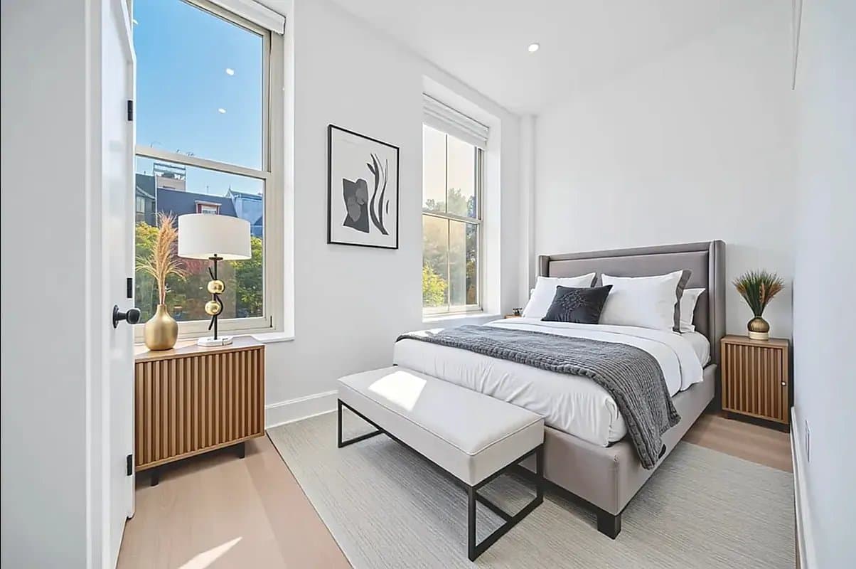 1 bed apartment at 19 Saint Mark's Place, Unit 4, East Village, photo 1 of 6