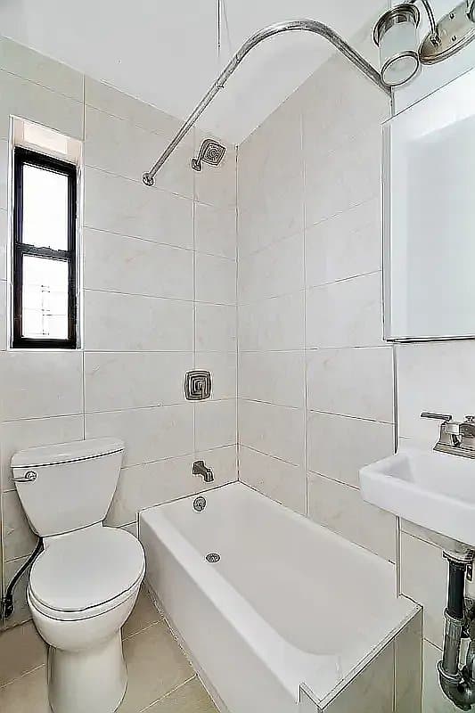 1 bed apartment at 380 South 4th Street, Unit 19, Williamsburg, photo 4 of 4